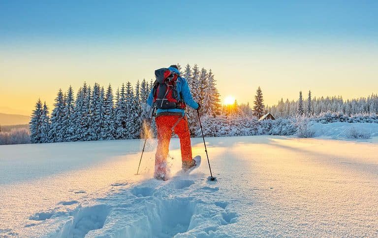 tips to Stay Warm on a Winter Hike